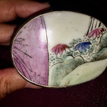 Antique trinket box - Asian
