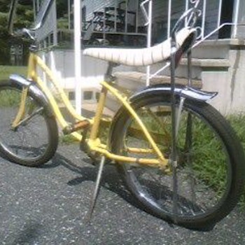 Schwinn Fair Lady 20 inch girls bike.