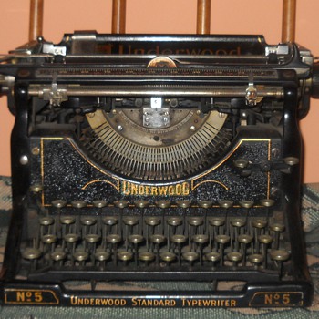 Underwood typewriter No. 5
