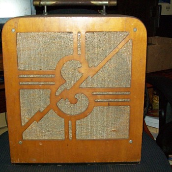 My very rare & only known first electric amp from 1930 by electar-Epiphone!!!