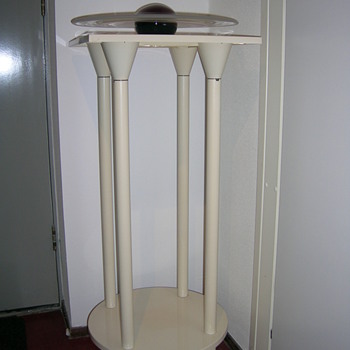 Kartell table