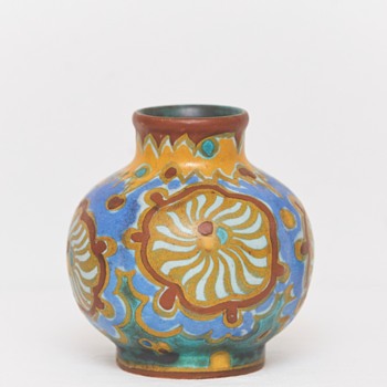 Gouda Vase (The Netherlands), Early 20th Century - Pottery