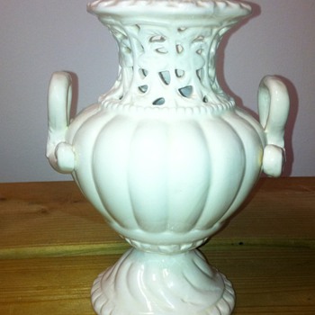 Glazed, Small and Pretty  find... new, vintage or old?