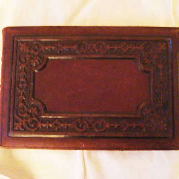 Antique CDV Photo Album Spanning 1850-1900 - Photographs
