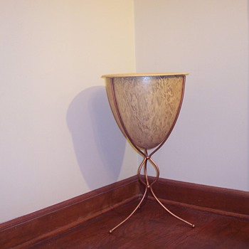 Mid Century Planter