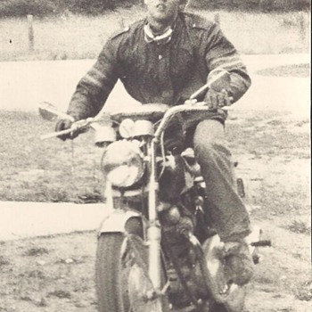 Early 1972 Norton 750 Commando Motorcycle. Original Owner. Unrestored - Photographs