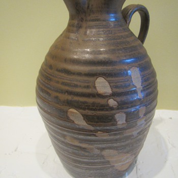 Mega Hand - Art Pottery
