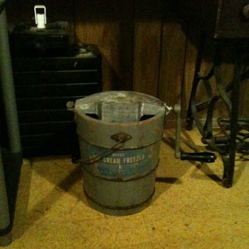 Ice Cream Maker - Kitchen