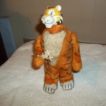 WIND UP TIGER TOY