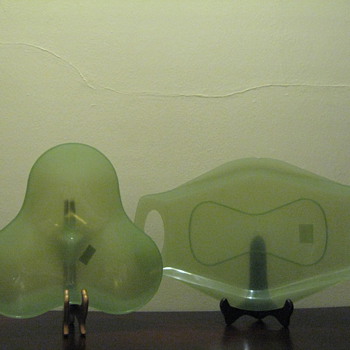 KARIM RASHID FOR UMBRA -USA - TRIBOWL CLEAR JADE 330270-169 & JAMBO TRAY CLEAR JADE 330250-169 - Kitchen
