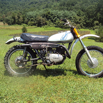 1972 ? Yamaha 250 dirt bike - Motorcycles