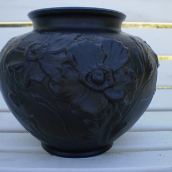 Today's Pick.... Vase - Art Glass