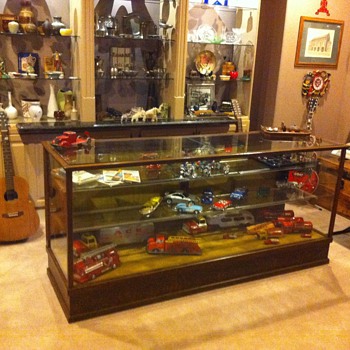 Antique store display counter - Furniture