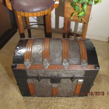 Refinished Dome Top Trunk