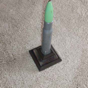 WW2 trench art lighter - Military and Wartime
