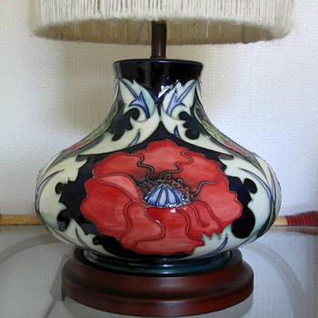 MOORCROFT LAMP..for racer4four - Art Pottery