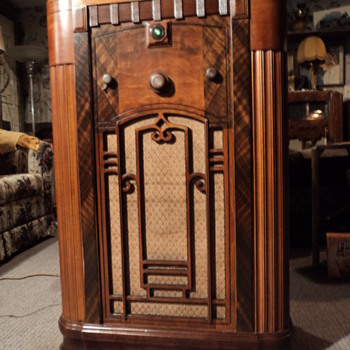 Rogers 6R932 Console - Radios