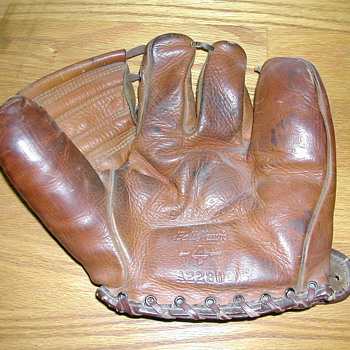 Three finger base ball glove - Baseball