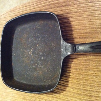 Cast Iron Square Skillet - Kitchen