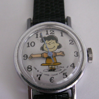 Peanuts Character "Lucy" Watch