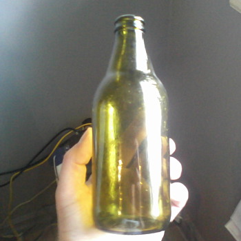 I found this bottle it and do not know anything about it anybody out here know? 