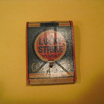 Lucky Strike throw away razor - Tobacciana