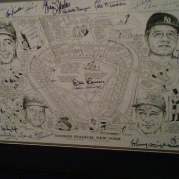 Yankees Great autographed photo dimaggio 25 total - Baseball