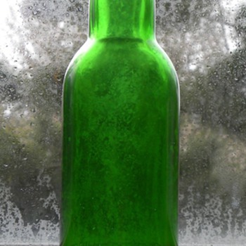 Unusual Beer Bottle Shaped Coca-Cola Flavor Bottle 