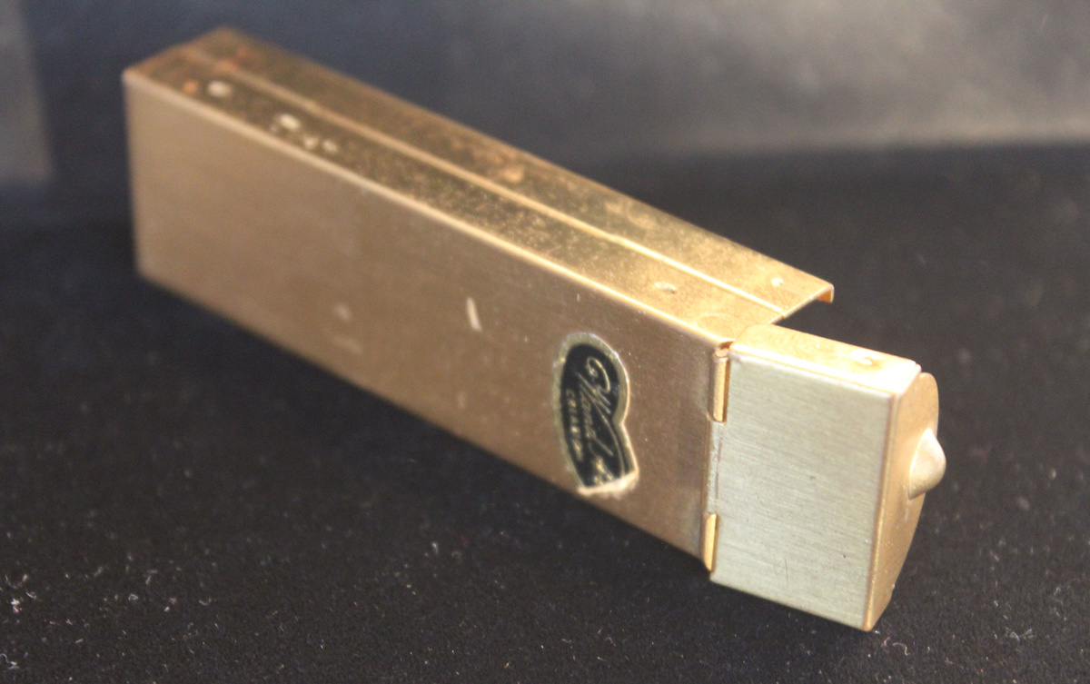 Ward Art Creations Chewing gum stick holder Metal case Collectors