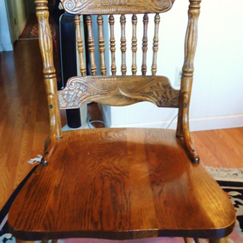 Oak chairs for my oak table,  how old? - Furniture