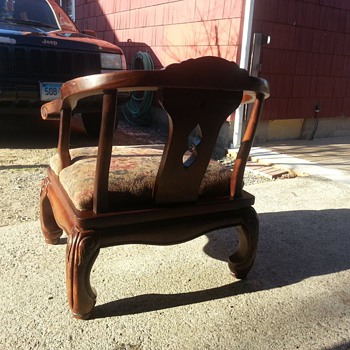 GRANDMAS CHAIR