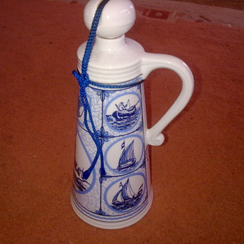 BLUE & WHITE PORCELAIN DECANTER - Bottles