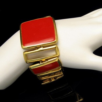 My Favorite Chunky Vintage Bracelet - Costume Jewelry