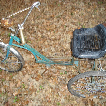 older 3 wheel bicycle