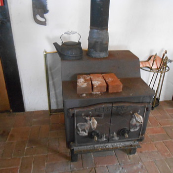 Old Berkshire woodstove - Kitchen