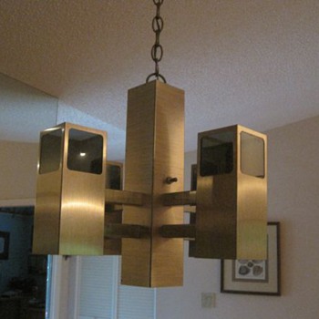 Does anyone recognize this design??? 