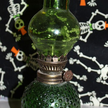 Small, green oil lamp - Lamps