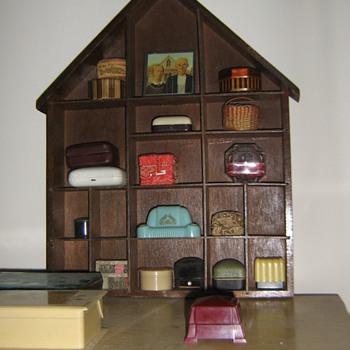 My collection of old ring boxes in a "gothic" setting. - Fine Jewelry