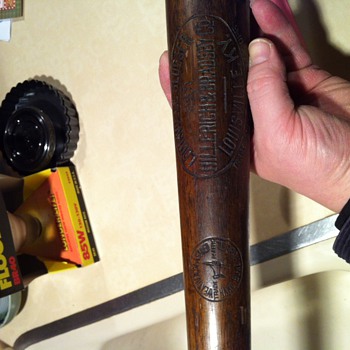 Wid Matthews signature bat  - Baseball