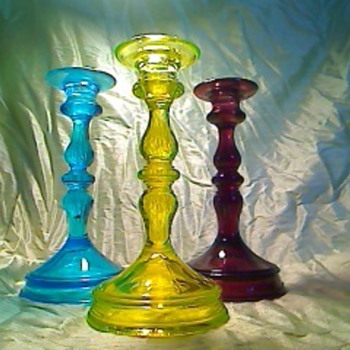 3 matching candle sticks - Art Glass