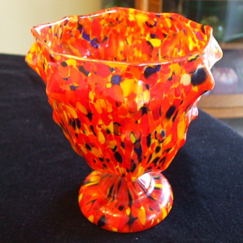 RUCKL "Coral Pierrot" or KRALIK "End Of The Day" Knuckle Spatter VASE? - Art Glass