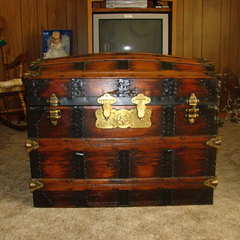 Travel Chest Mystery!! - Furniture