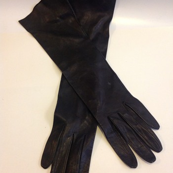 Pair of Ladies Black Leather Gloves - Accessories