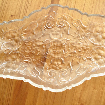 Glass plate - Glassware