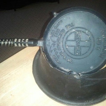 1908 waffel iron - Kitchen