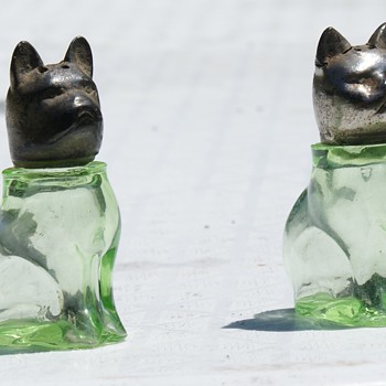 Dog and Cat salt and Pepper - Glassware