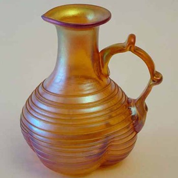 Irididescent Jug Maker Unkown - Art Glass