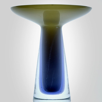 Rare little item - probably Strombergshyttan by Gunnar Nylund!? - Art Glass