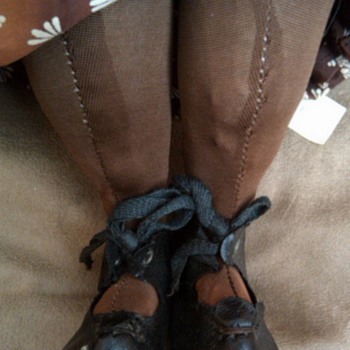 elderly ladies shoes and legs - Dolls