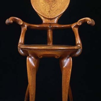 Antoni Gaudi, Calvet Chair - Furniture